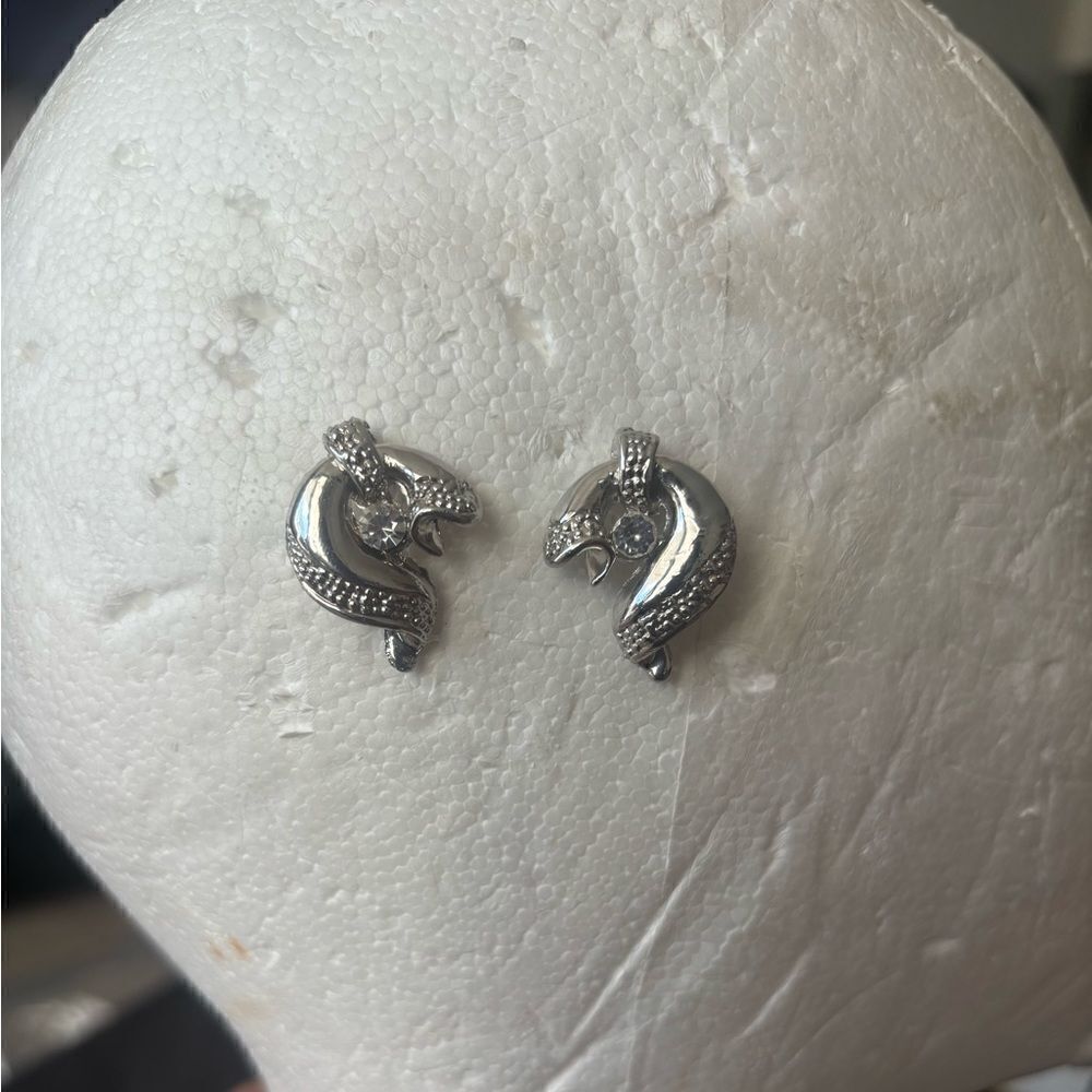Vintage Snake An Gem Stone Earrings Rare Vintage Swivel Twist animal pretty